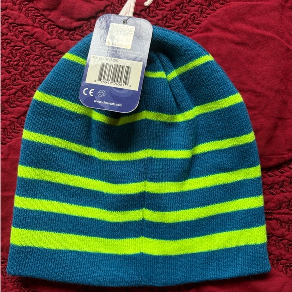 CHELSEA FOOTBALL CLUB BEANIE , 100% ACRLYC - Picture 3 of 4